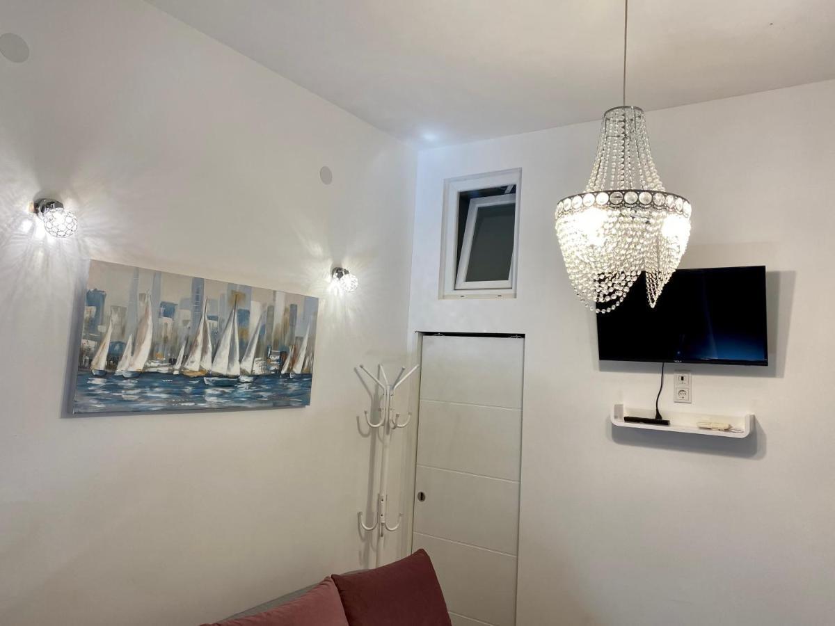 Pearl Apartment Pula Eksteriør billede